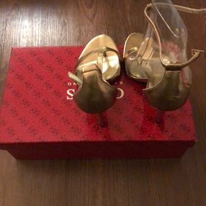 New never worn them still the box.